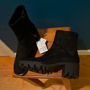 š Zara Lug Suede Booties!